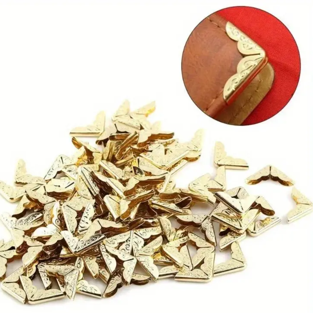 Esquinero de metal entrecruzado